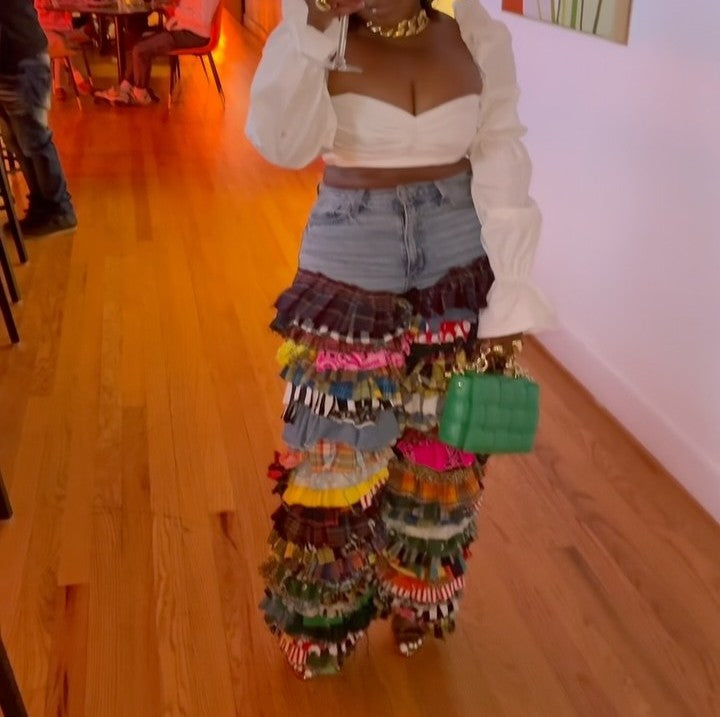 Bold Ruffle Queen Pants