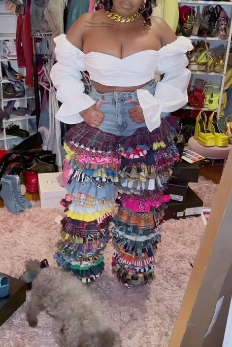 Bold Ruffle Queen Pants
