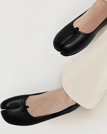 Women's Horseshoe Split-toe Shoes